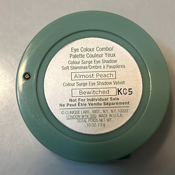 NEW Clinique Color Surge Eye Color Combo mirror compact - Picture 3 of 3